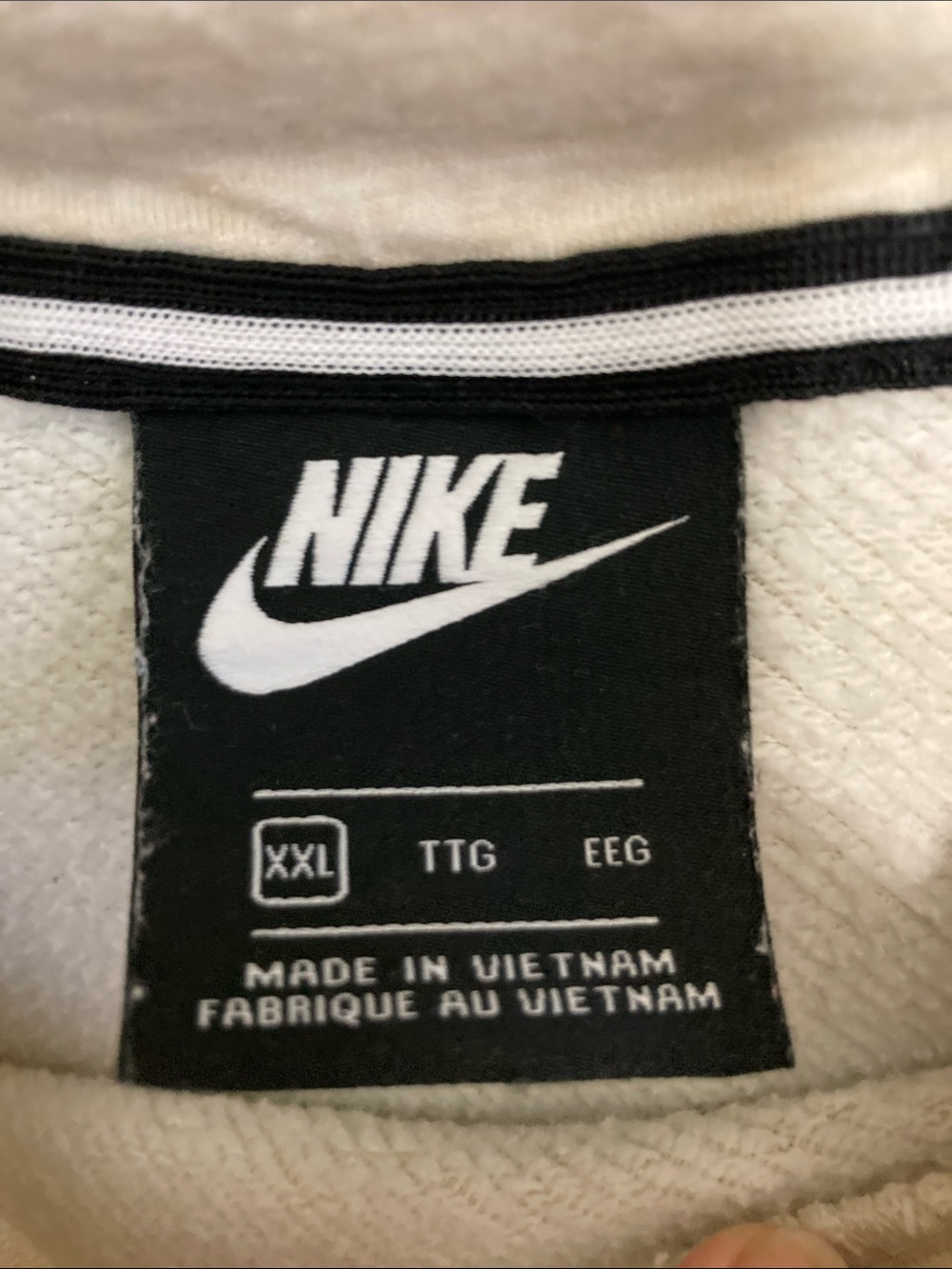 Nike Women's Cream Hoodie with Black Swoosh, Size XXL, oversized cropped - Picture 6 of 8